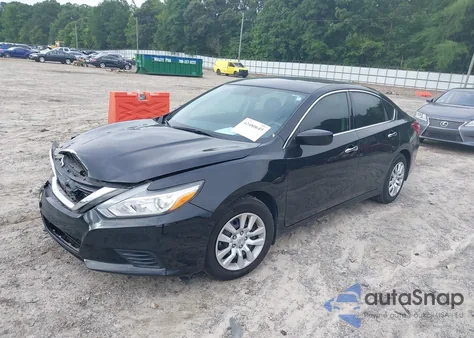 2018 Nissan Altima 2.5 S z USA, uszkodzony, nr VIN 1N4AL3AP8JC137556
